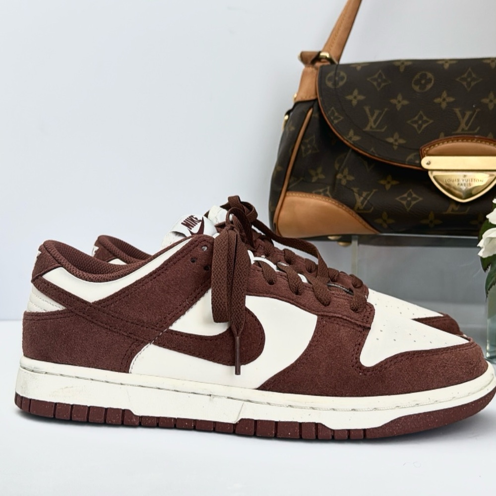 Brand New Nike Women’s Low Suade Dunk size 9 - Picture 2 of 10